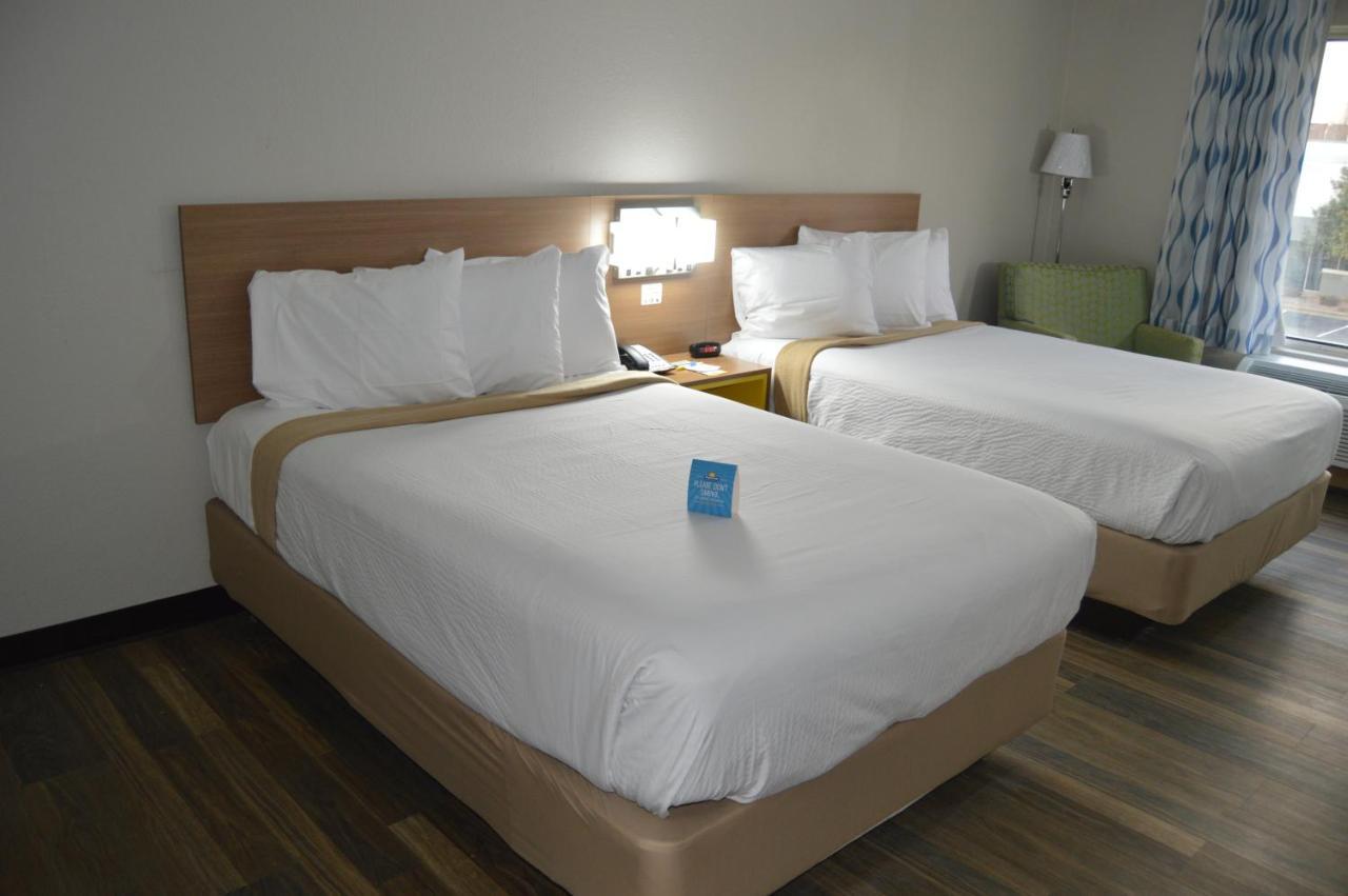 Days Inn By Wyndham Marietta-Atlanta-Delk Road Экстерьер фото