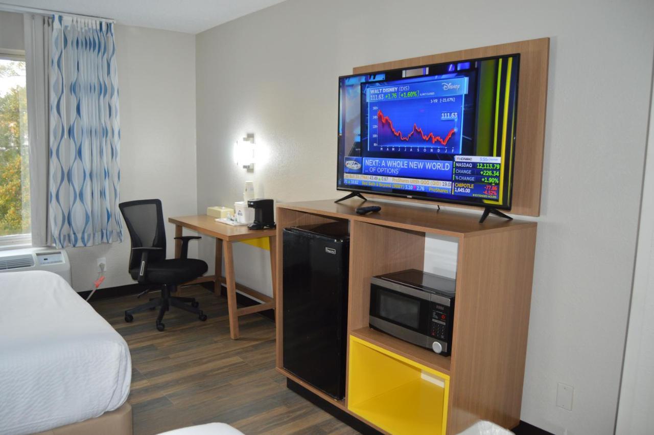 Days Inn By Wyndham Marietta-Atlanta-Delk Road Экстерьер фото