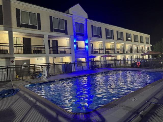 Days Inn By Wyndham Marietta-Atlanta-Delk Road Экстерьер фото
