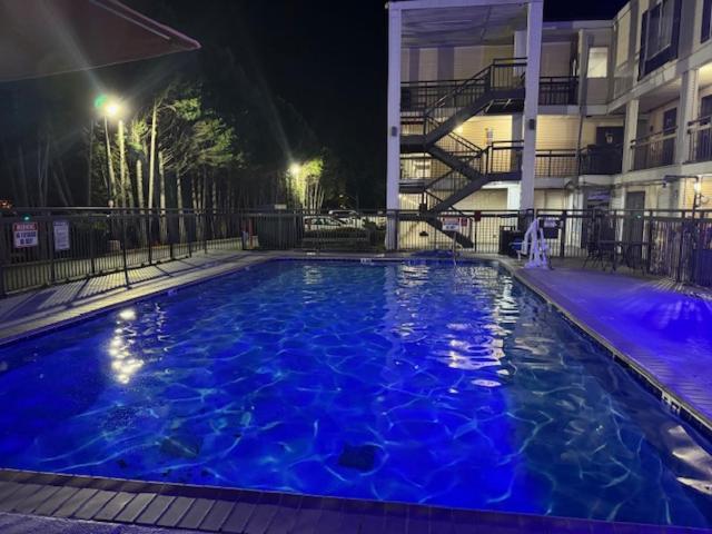 Days Inn By Wyndham Marietta-Atlanta-Delk Road Экстерьер фото