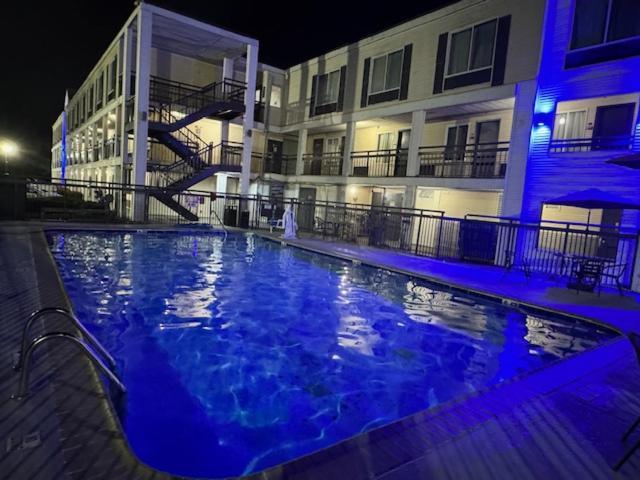 Days Inn By Wyndham Marietta-Atlanta-Delk Road Экстерьер фото